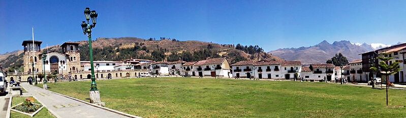 Panoramica Plaza Chacas