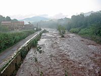 Archivo:Río Ripoll Lluvia torrencial01