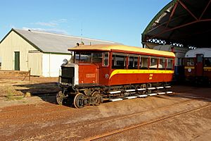 Archivo:Railmotor60