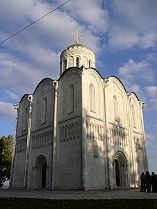 Archivo:Russia-Vladimir-Cathedral of Demetrius-4