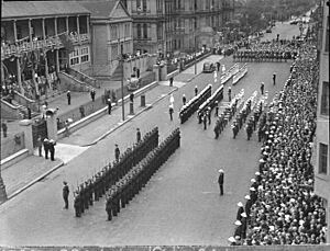 Archivo:SLNSW 15578 Proclamation of King George VI at Parliament House