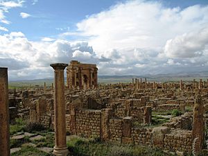 Archivo:Timgad Trajan
