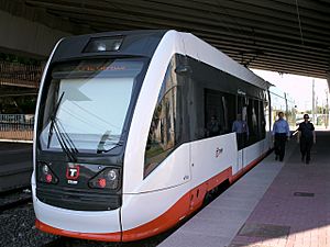 Archivo:Tram-Train Alicante
