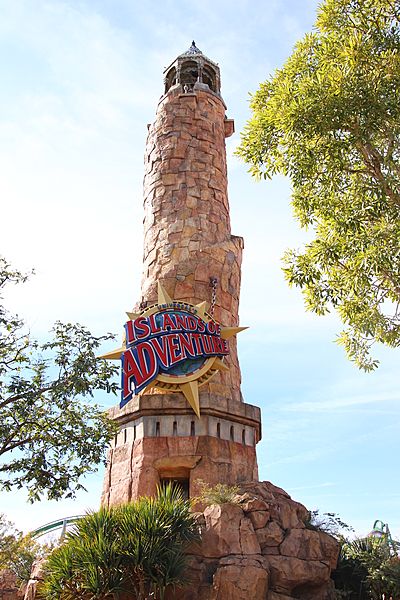 Universal-Islands-of-Adventure-Lighthouse-9068