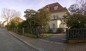 Archivo:Villa und Wohnort von Generalfeldmarschall Friedrich Wilhelm Ernst Paulus in Dresden Oberloschwitz