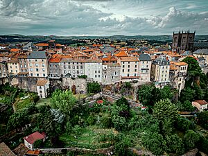 Archivo:Vue de la ville haute de Saint-Flour