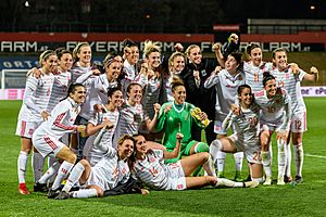 Archivo:20180410 FIFA Women's World Cup 2019 Qualification AUT-ESP Team Spain 850 8025