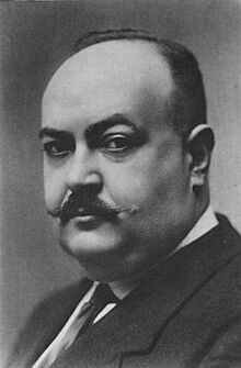 Adolfo Bonilla y San Martín (1875-1926), su vida y sus obras - Retrato (cropped).jpg