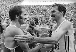 Archivo:Bundesarchiv Bild 183-1983-0814-017, Helsinki, 1. Leichtathletik-WM, Cierpinski, De Castella
