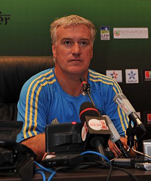 Archivo:Didier Deschamps 2011 (cropped)