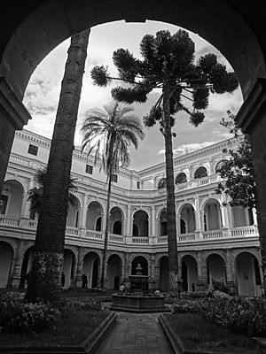 Archivo:Historic Center of Quito - World Heritage Site by UNESCO - Photo 200