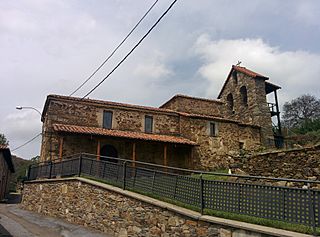 Iglesia de Santiago Apóstol, Adrados de Ordás 02.jpg