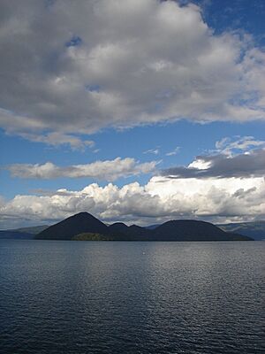 Archivo:Laketoya 01