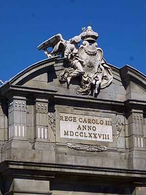 Archivo:Madrid - Puerta de Alcalá 2