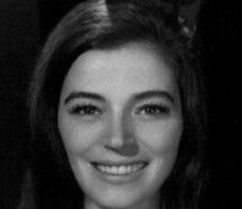 Marisa Pavan 1965 (headshot).jpg