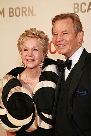 Archivo:Michael York and Patricia McCallum