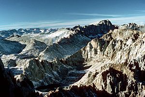 Archivo:Mount Whitney from south