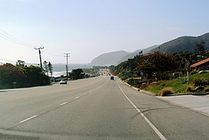 Archivo:Pacific Coast Highway in Solromar