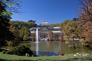 Archivo:Palacio de Cristal - El Retiro