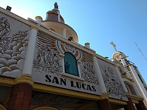Archivo:Parroquia San Lucas, Ciudad del Este, Paraguay