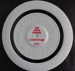 Archivo:Professional Model Frisbee Canadian Open 1972