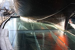 Archivo:SS Great Britain showing air seal for hull