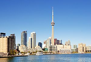 Archivo:Toronto - ON - Toronto Skyline5