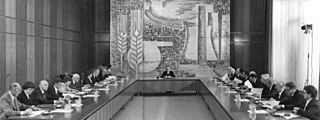 Bundesarchiv Bild 183-Z0624-038, Berlin, DDR-Staatsratsitzung.jpg