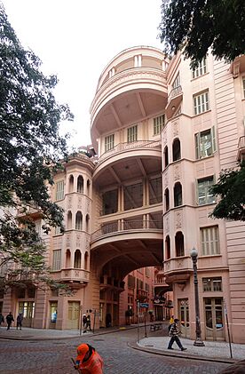 Archivo:Casadecultura2