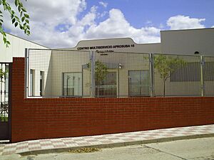 Archivo:Centroaprosuba15