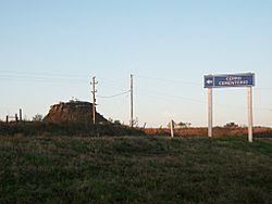 Archivo:Cerro cementerio Valle Edén