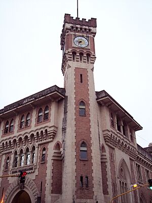 Archivo:Correo central tucuman