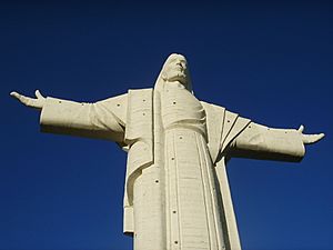 Archivo:Cristo de la Concordia Cochabamba Bolivia