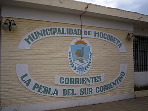 Archivo:Edificio de la Municipalidad de Mocoretá