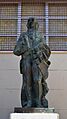 Estàtua de Gregori Maians, biblioteca municipal central de València