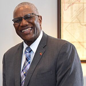 Archivo:Governor General Of Antigua And Barbuda (37250652361) (cropped)