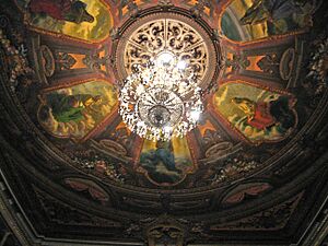 Archivo:Interior Teatro Colon Bogota