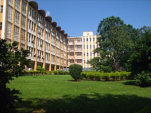 Archivo:Komfo Anokye Teaching Hospital, Kumasi, Ghana