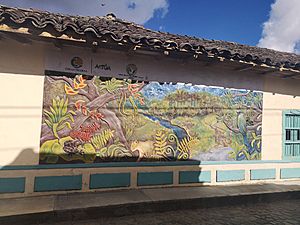 Archivo:Mural en Hoyorrico, Santa Rosa de Osos