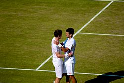 Archivo:Novak congratulates Andy