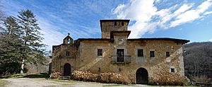 Archivo:Palacio de la Ferrería -Nava (Asturias) 02