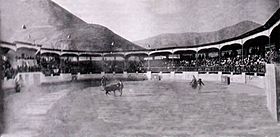 Archivo:Plaza de toros belmonte de tarma