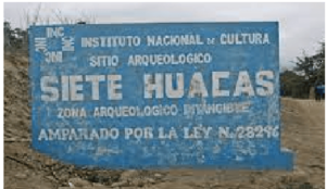 Archivo:Puerta siete huacas