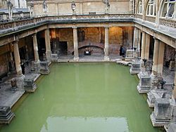 Archivo:Roman bath at bath england