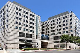 Ronald Reagan UCLA Medical Center.jpg