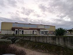 Salle polyvalente de Mazerolles (Pyrénées-Atlantiques).JPG