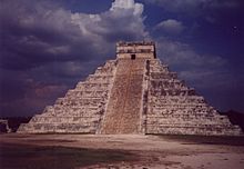 Archivo:Temple of Kukulcan (Quetzalcoatl) or El Castillo 2