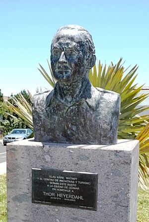Archivo:ThorHeyerdahl Bust Guimar
