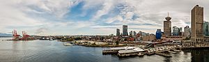 Archivo:Vista de Vancouver, Canadá, 2017-08-14, DD 31-35 PAN