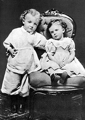 Archivo:Vladimir Lenin 3 years old